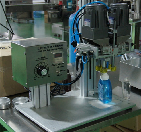 Economic liquid detergent&shampoo production line filling screw capping bottle labeling machine8